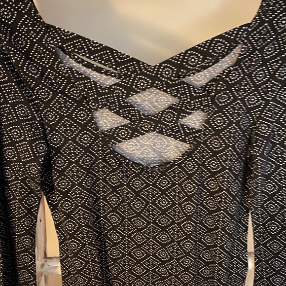 2/$15 Maurices Bell Sleeve Top - Picture 2 of 5